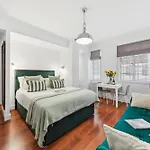 Nell Gwynn Chelsea Accommodation