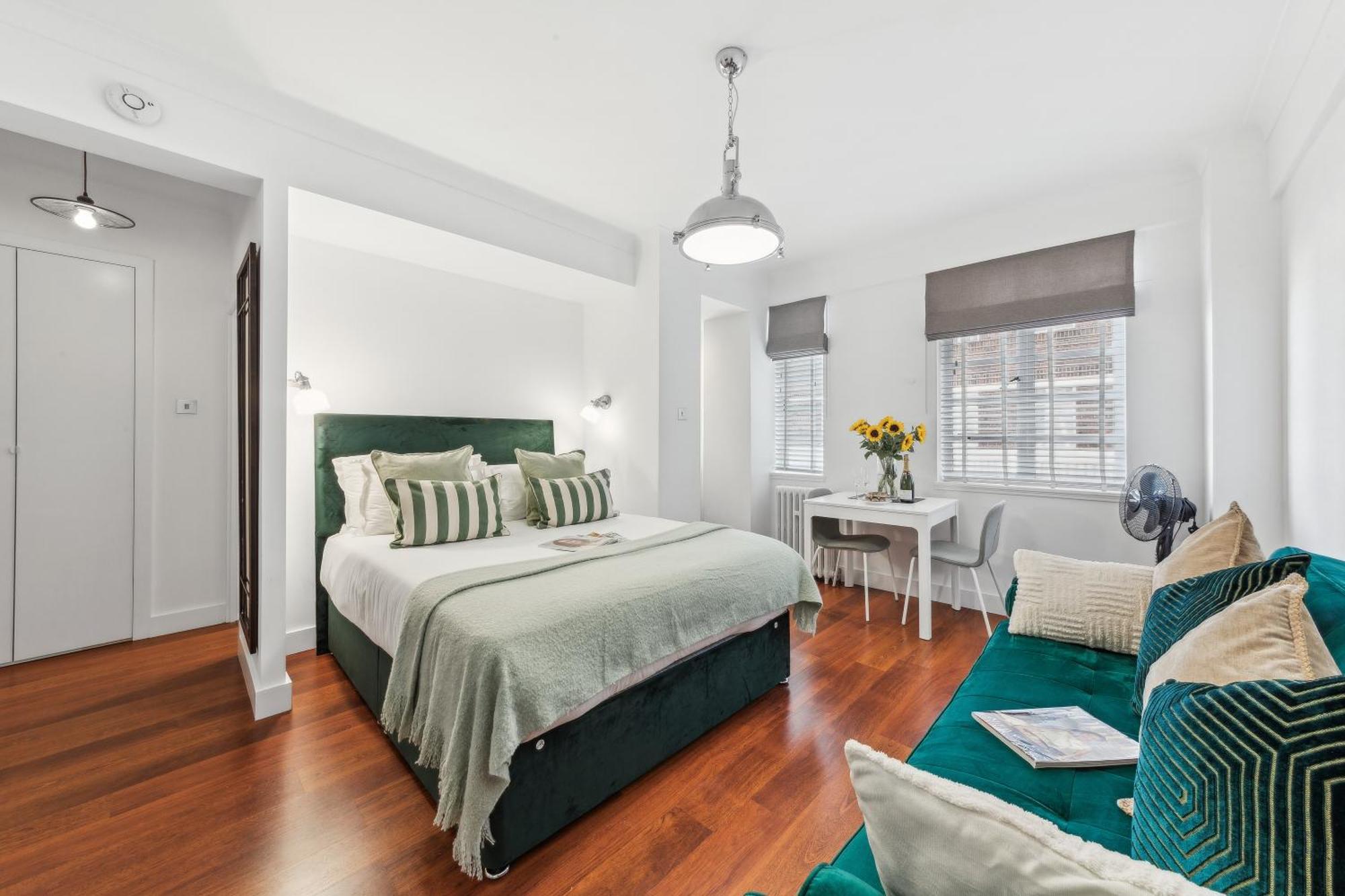 Nell Gwynn Chelsea 4* London